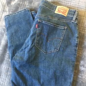 Levi Skinny Jeans 16W